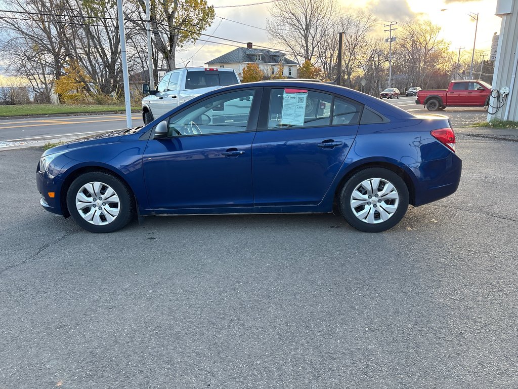 Chevrolet Cruze LS 2013 à Paspébiac, Québec - 9 - w1024h768px