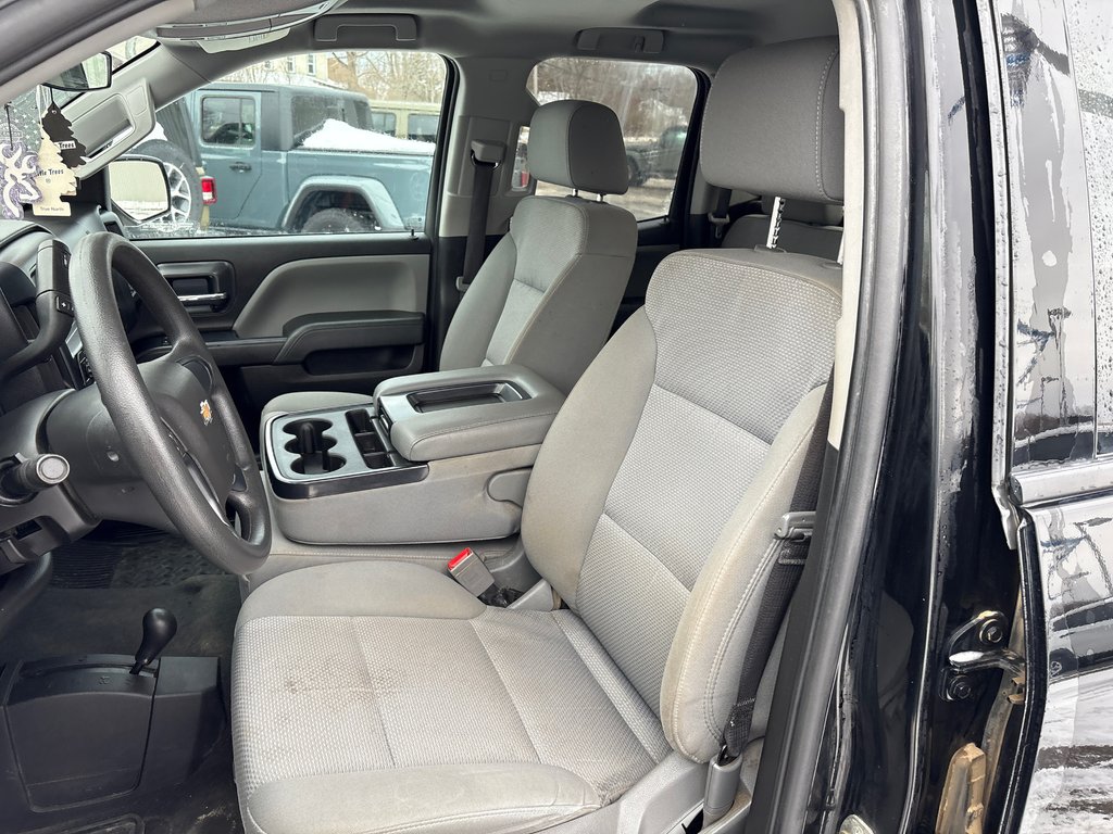 Chevrolet Silverado 1500 LD Work Truck 2019 à Paspébiac, Québec - 12 - w1024h768px