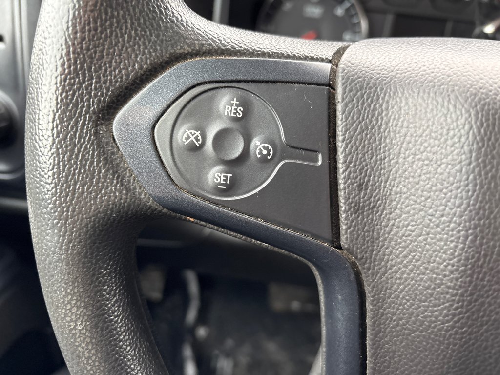 Chevrolet Silverado 1500 LD Work Truck 2019 à Paspébiac, Québec - 16 - w1024h768px