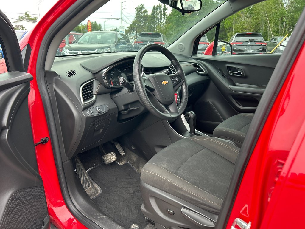 Chevrolet Trax LS 2020 à Chandler, Québec - 11 - w1024h768px