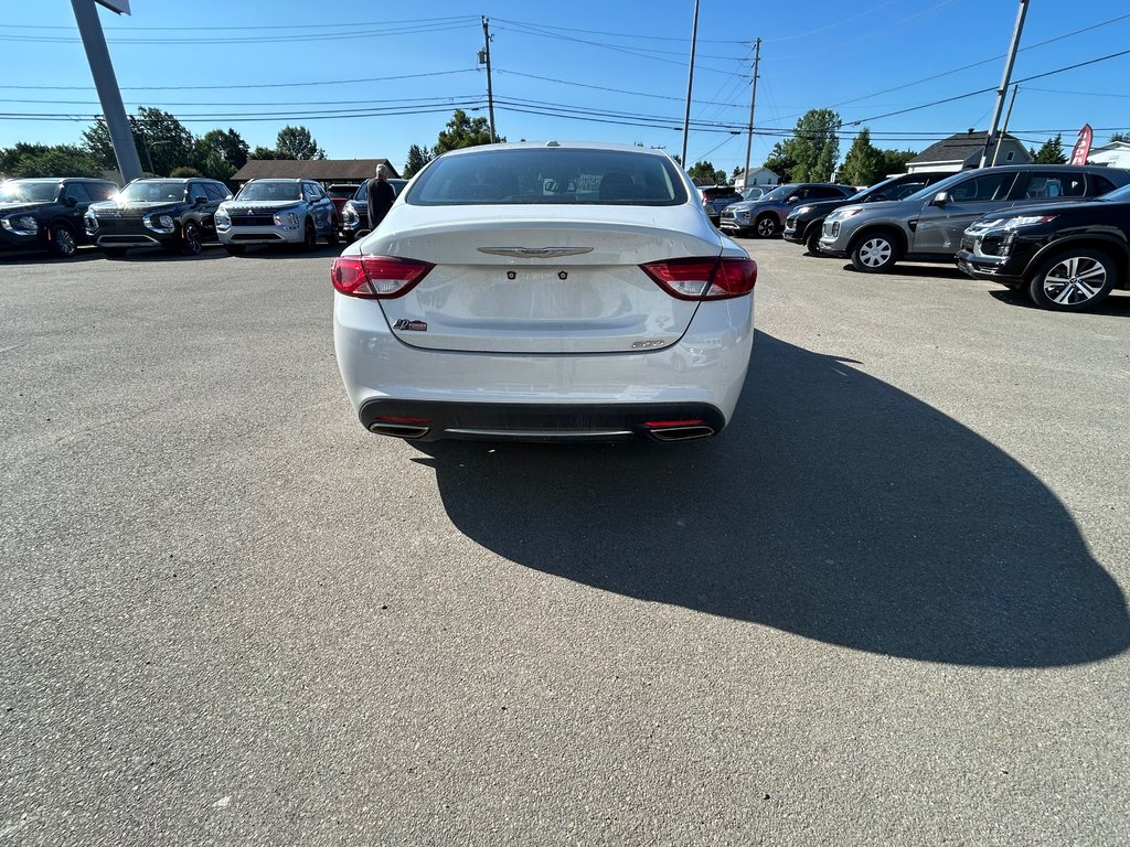 2015  200 Limited in Paspébiac, Quebec - 4 - w1024h768px