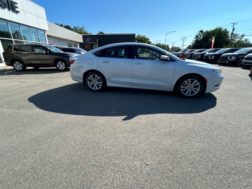 2015  200 Limited in Paspébiac, Quebec - 2 - w1024h768px