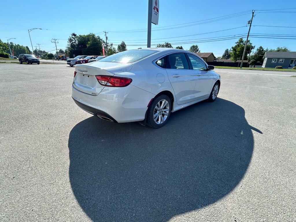 2015  200 Limited in Paspébiac, Quebec - 3 - w1024h768px