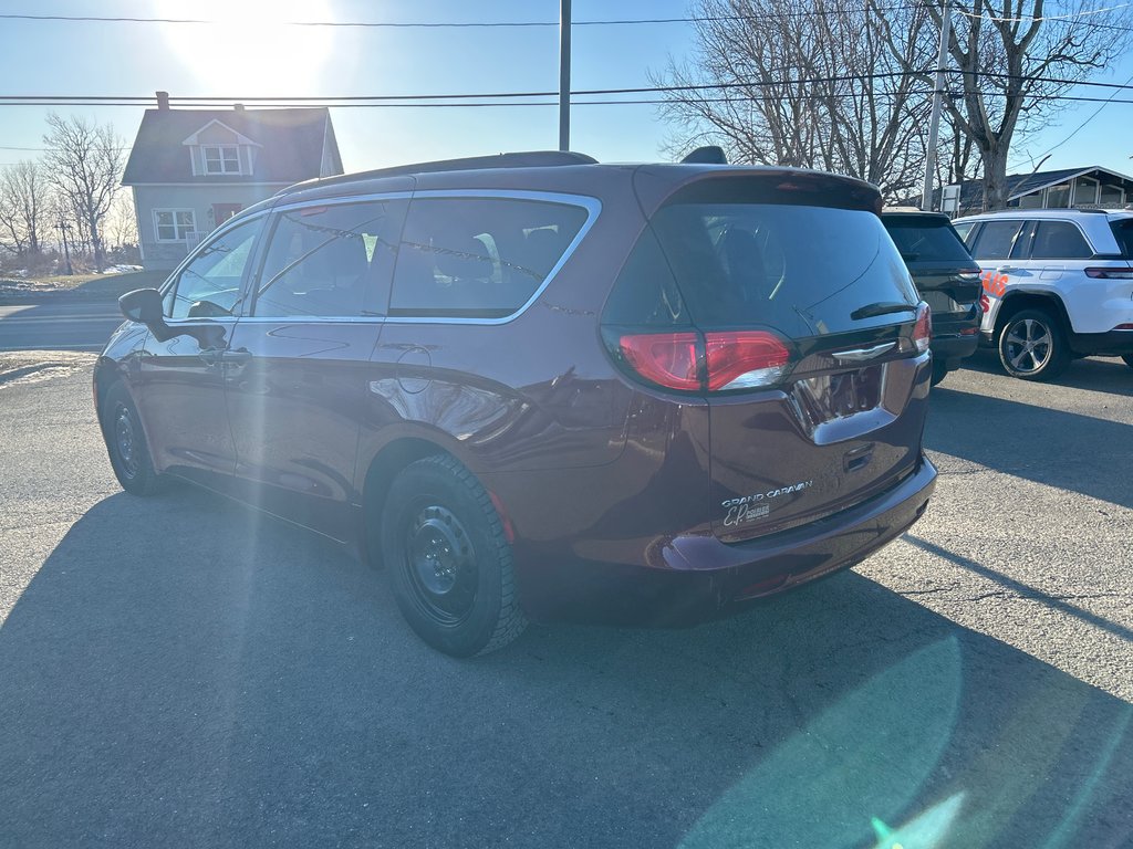 2021 Chrysler Grand Caravan SE in Paspébiac, Quebec - 6 - w1024h768px