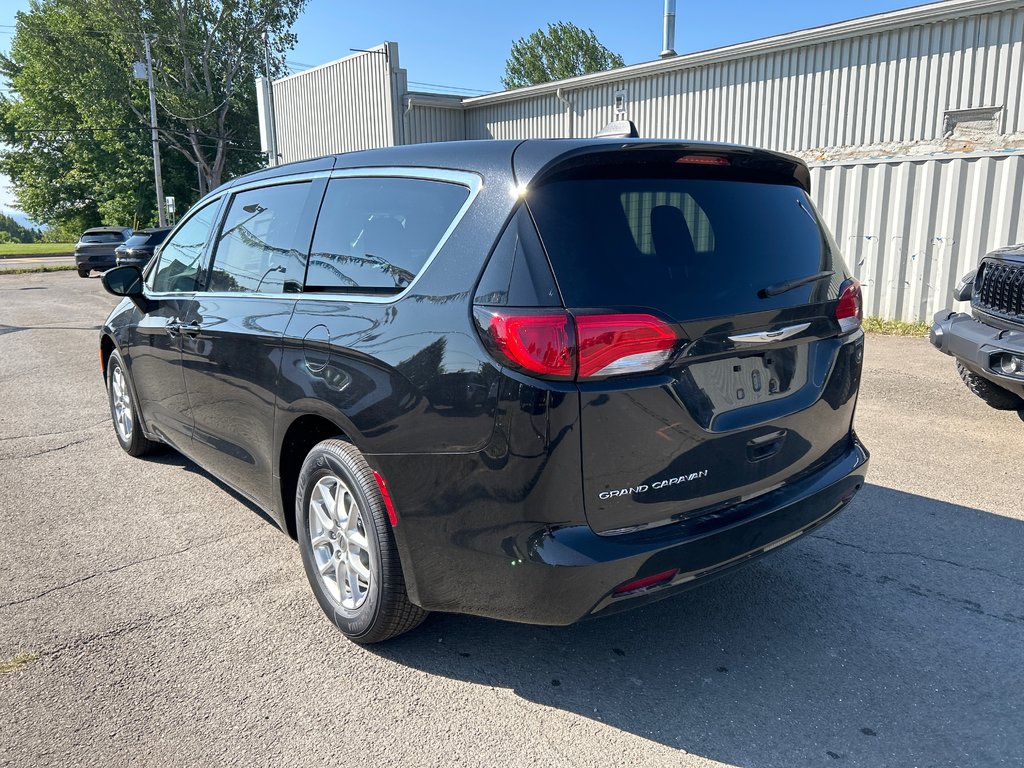 2024  Grand Caravan SXT in Paspébiac, Quebec - 7 - w1024h768px