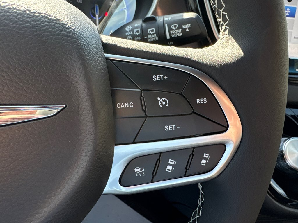 Chrysler GRAND CARAVAN SXT 2026 à Paspébiac, Québec - 17 - w1024h768px