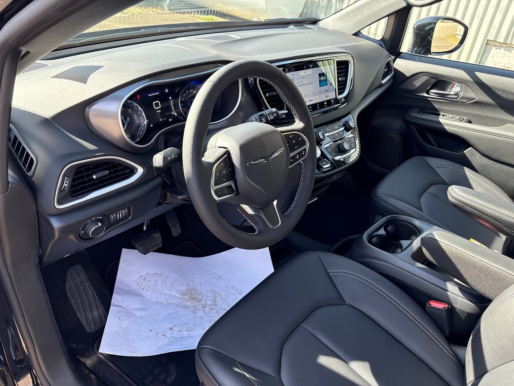 Chrysler GRAND CARAVAN SXT 2026 à Paspébiac, Québec - 11 - w1024h768px