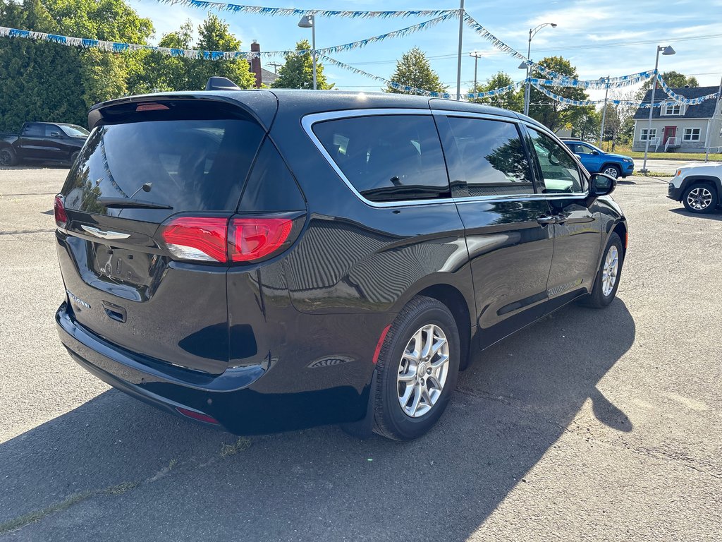 Chrysler GRAND CARAVAN SXT 2026 à Paspébiac, Québec - 5 - w1024h768px