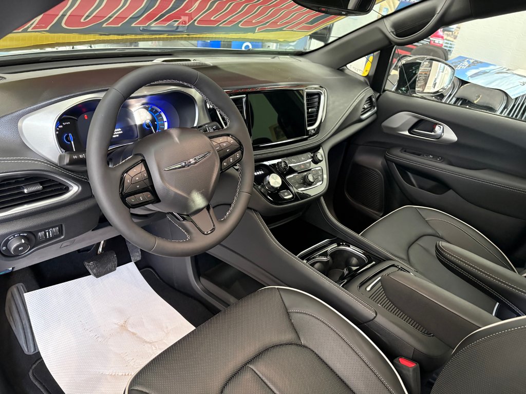 Chrysler Pacifica Hybrid PREMIUM S APPEARANCE 2024 à Paspébiac, Québec - 26 - w1024h768px