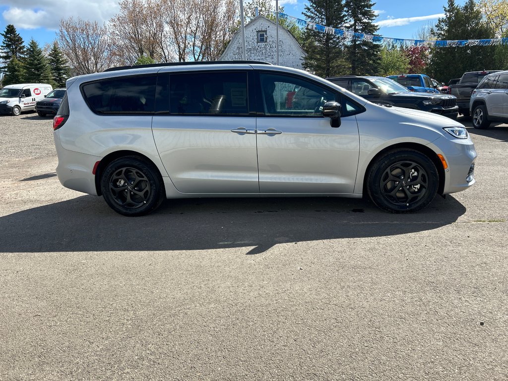 2024  Pacifica Hybrid PREMIUM S APPEARANCE in Paspébiac, Quebec - 4 - w1024h768px