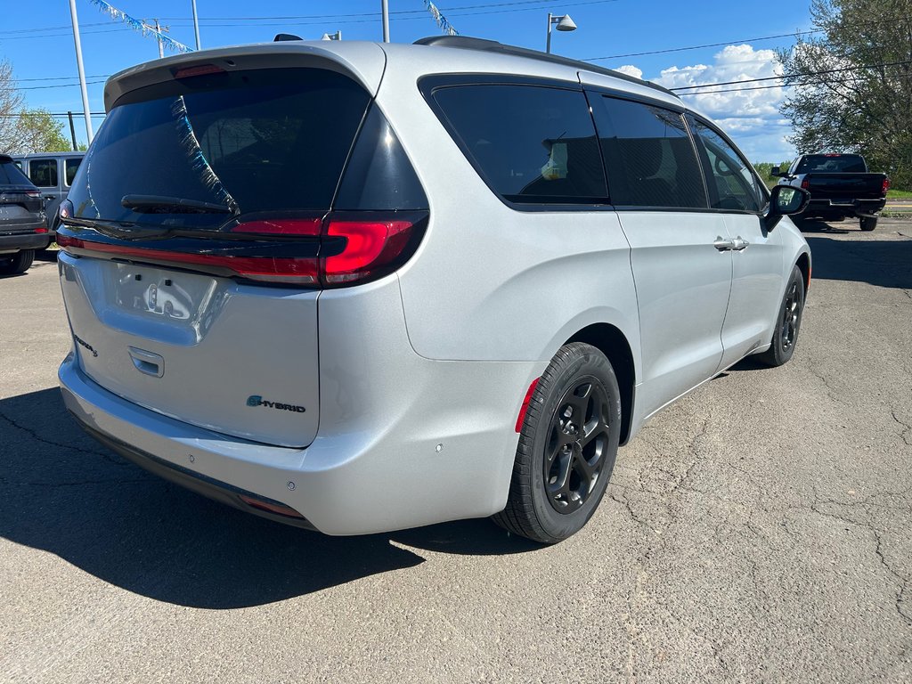Chrysler Pacifica Hybrid PREMIUM S APPEARANCE 2024 à Paspébiac, Québec - 5 - w1024h768px