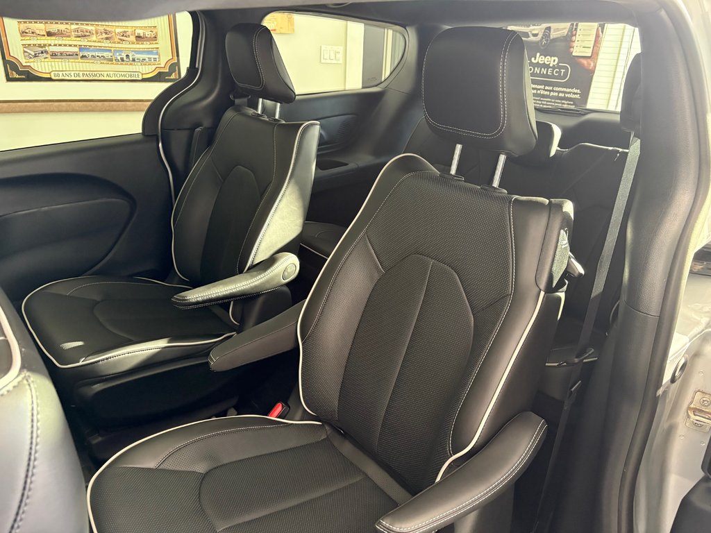 Chrysler Pacifica Hybrid PREMIUM S APPEARANCE 2024 à Paspébiac, Québec - 25 - w1024h768px