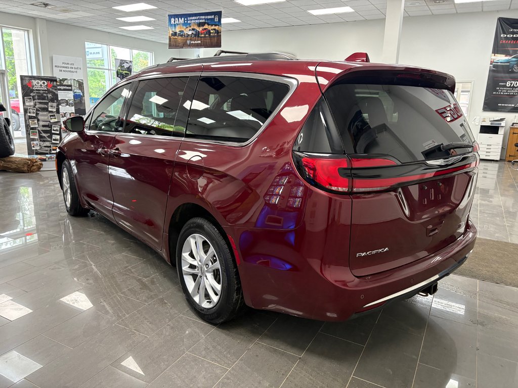 2022 Chrysler Pacifica Touring in Paspébiac, Quebec - 7 - w1024h768px