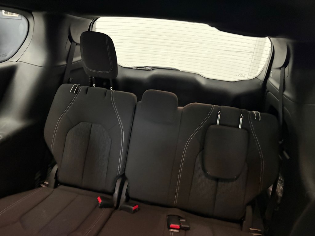 2022 Chrysler Pacifica Touring in Paspébiac, Quebec - 9 - w1024h768px