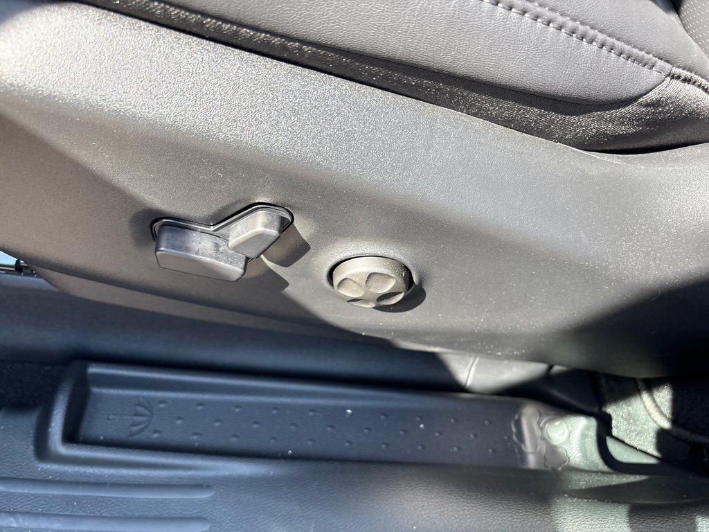 Chrysler Pacifica SELECT AWD 2026 à Paspébiac, Québec - 14 - w1024h768px