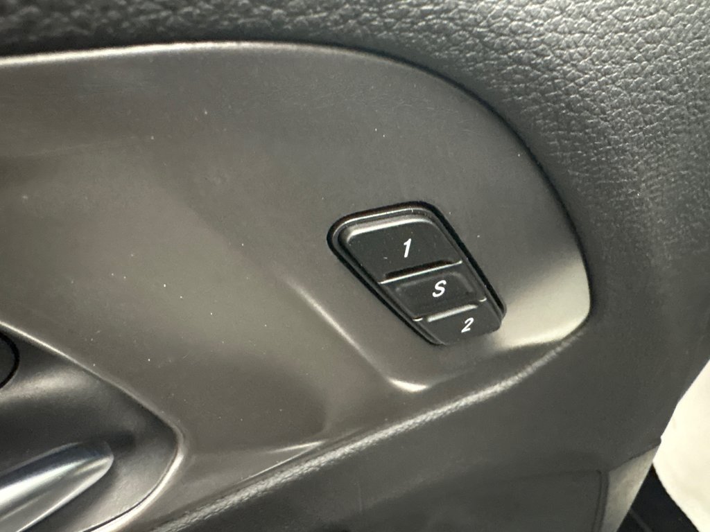 2026 Chrysler Pacifica SELECT in Paspébiac, Quebec - 17 - w1024h768px