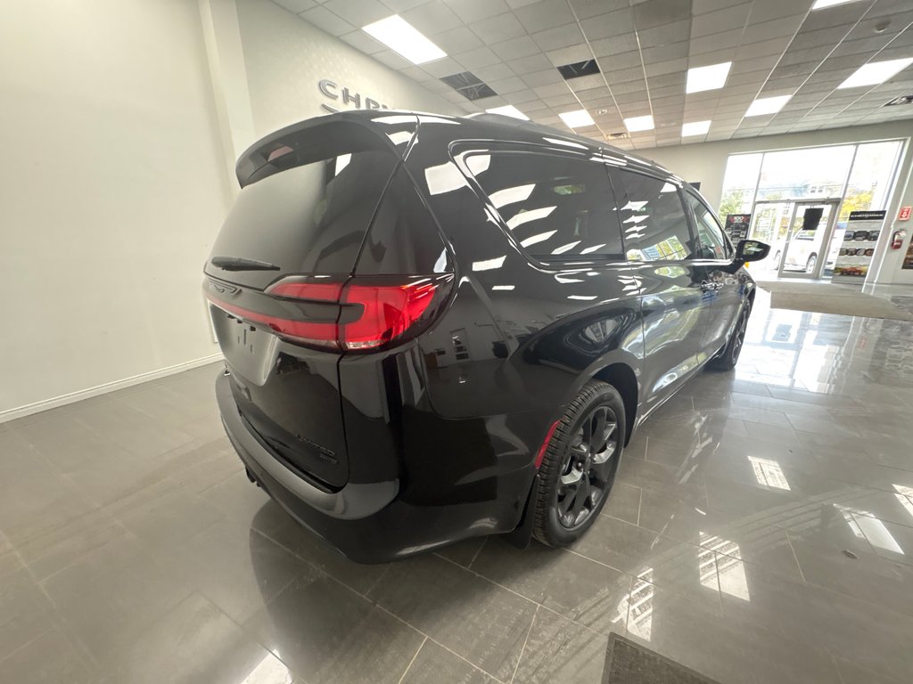 Chrysler Pacifica  2027 à Paspébiac, Québec - 6 - w1024h768px