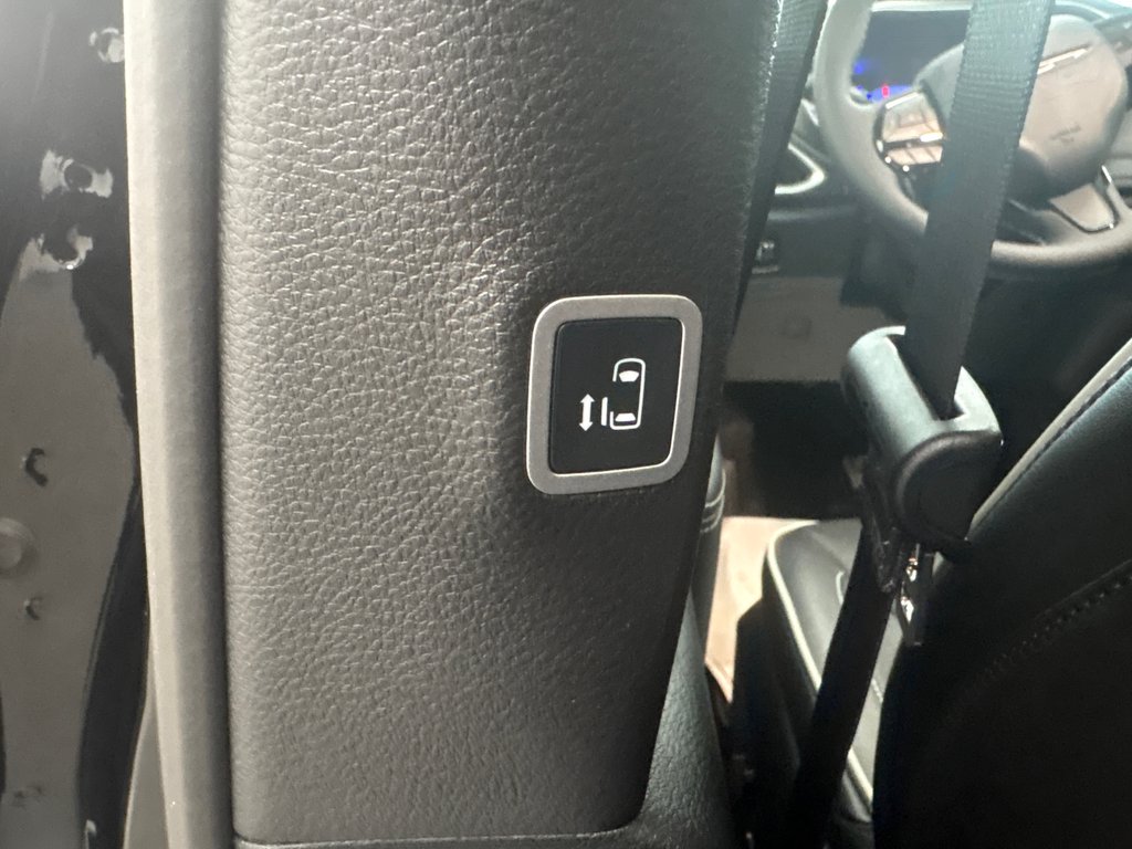 Chrysler Pacifica  2027 à Paspébiac, Québec - 15 - w1024h768px