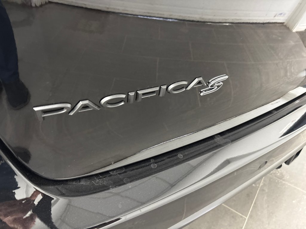 Chrysler Pacifica  2027 à Paspébiac, Québec - 8 - w1024h768px