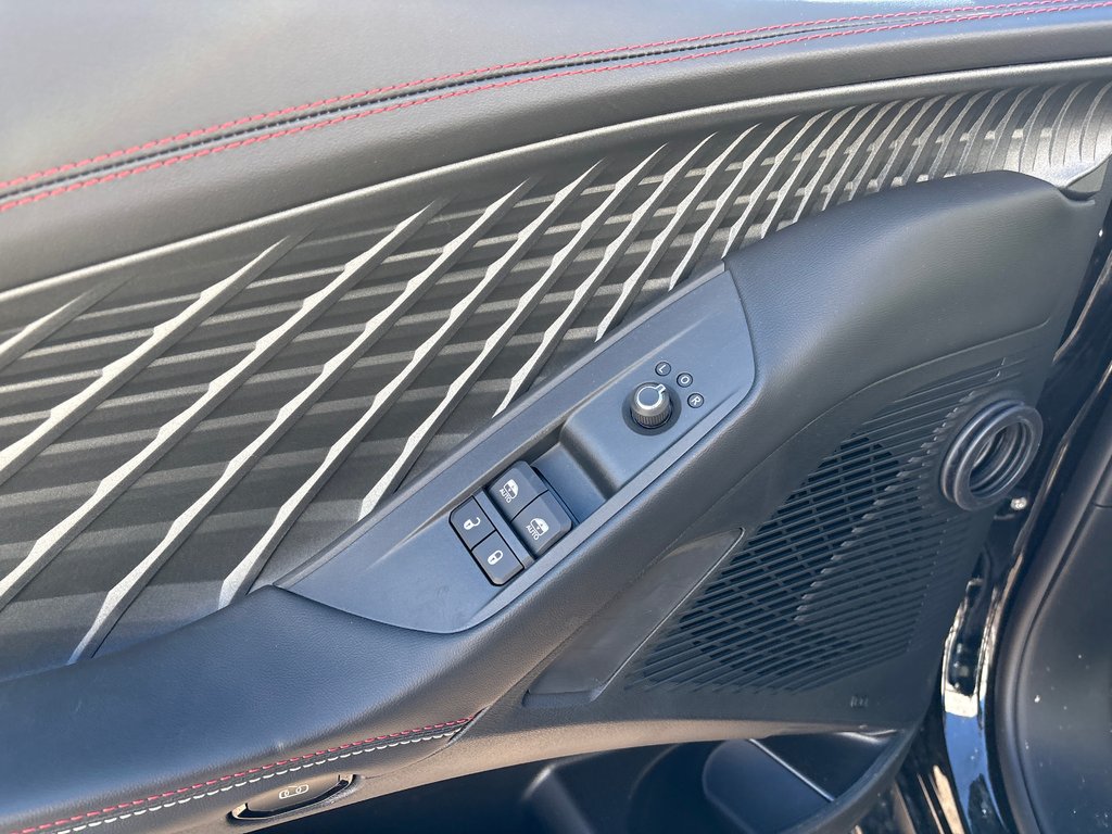 2026 Dodge Charger 2-Doors SCAT PACK in Paspébiac, Quebec - 11 - w1024h768px