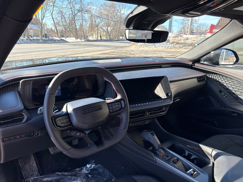 2026 Dodge Charger 2-Doors SCAT PACK in Paspébiac, Quebec - 10 - w1024h768px
