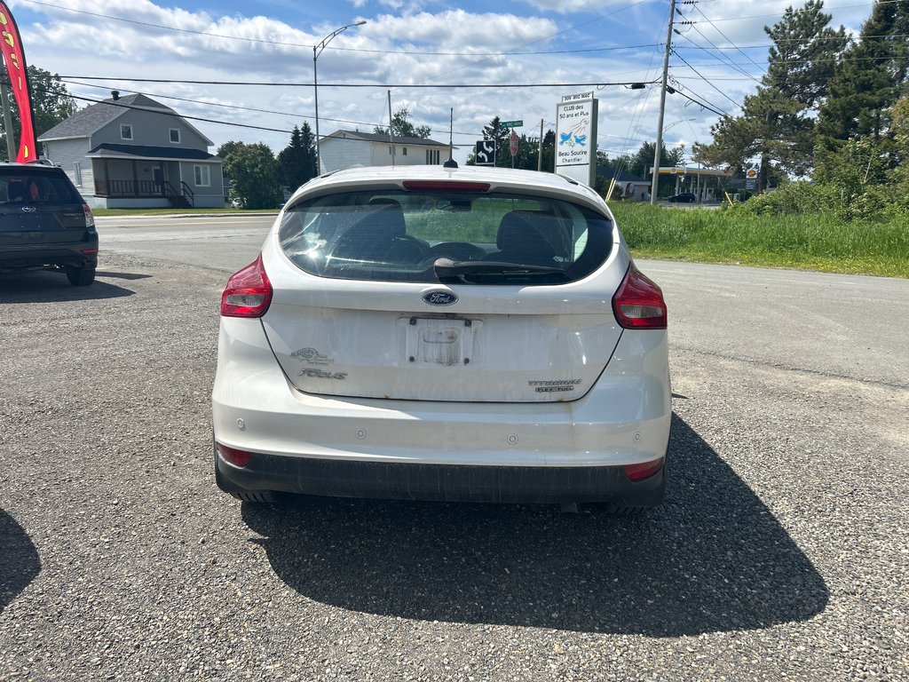 Ford Focus Titanium 2015 à Chandler, Québec - 3 - w1024h768px