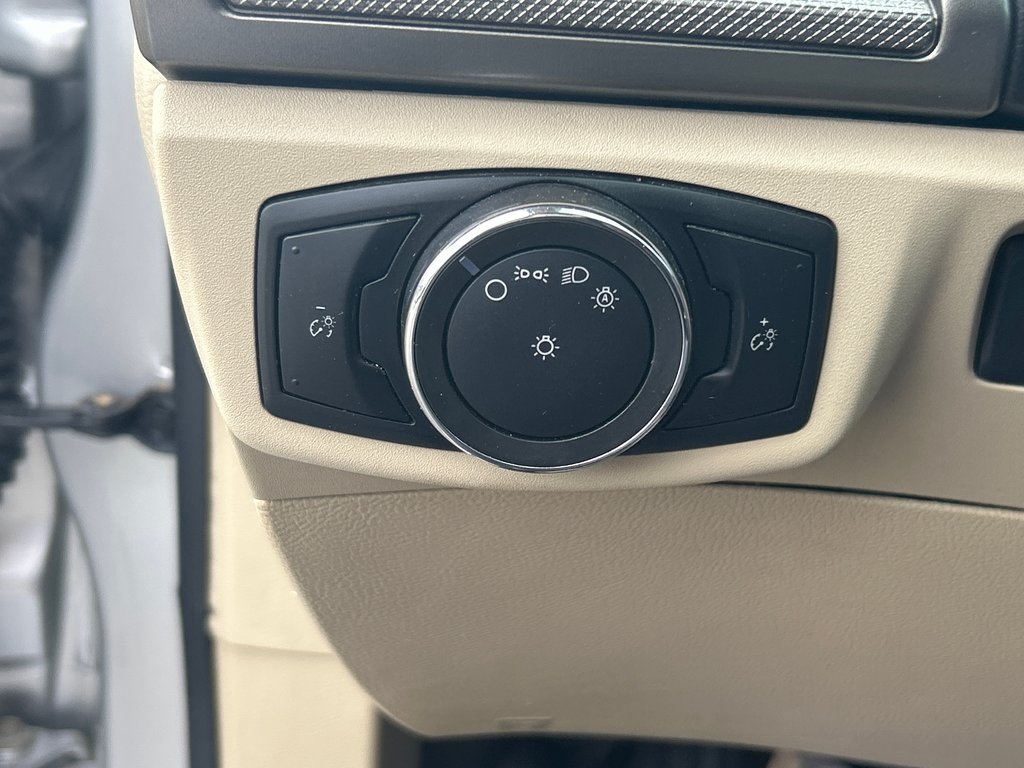 Ford Fusion SE 2016 à Paspébiac, Québec - 13 - w1024h768px