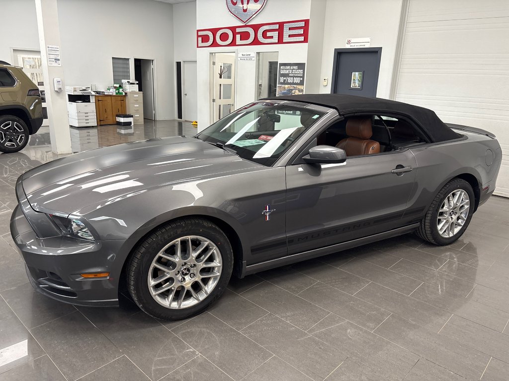 2013 Ford Mustang V6 Premium in Paspébiac, Quebec - 12 - w1024h768px