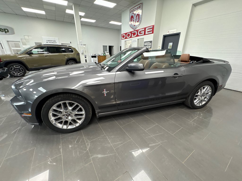 2013 Ford Mustang V6 Premium in Paspébiac, Quebec - 8 - w1024h768px