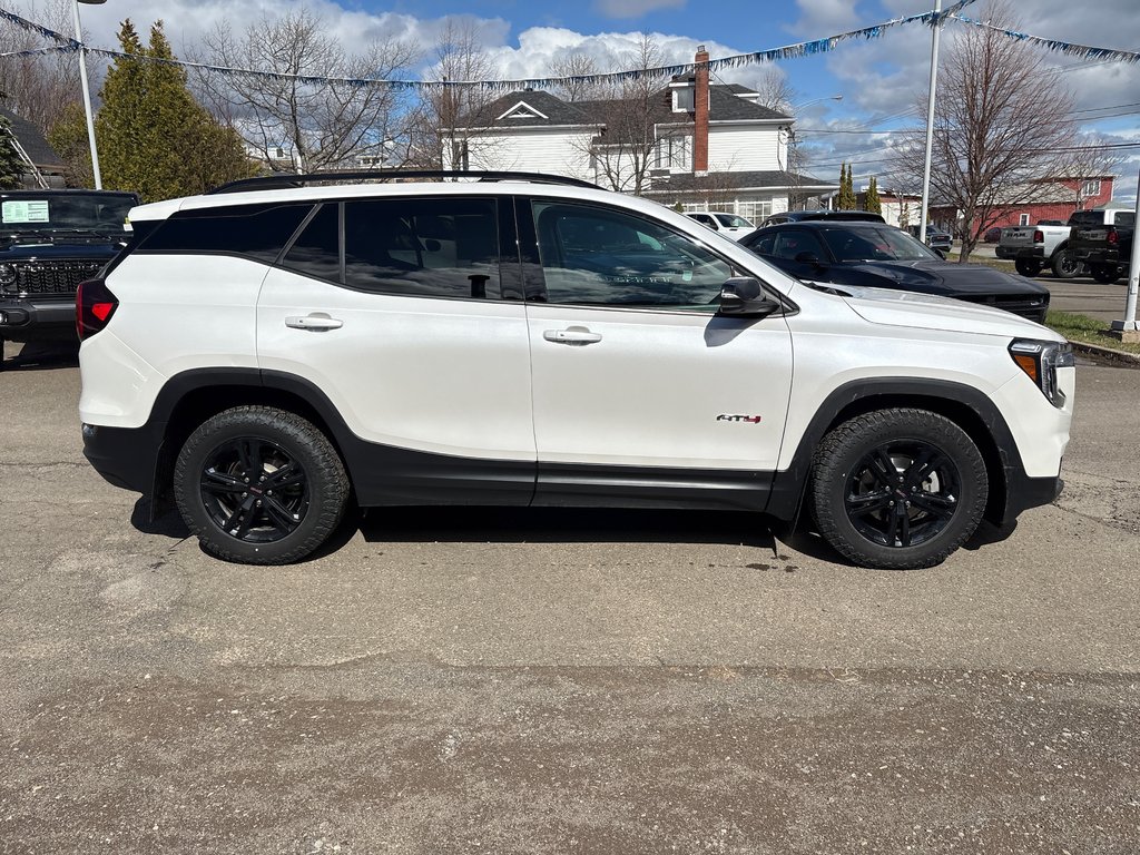 GMC Terrain AT4 2023 à Paspébiac, Québec - 4 - w1024h768px
