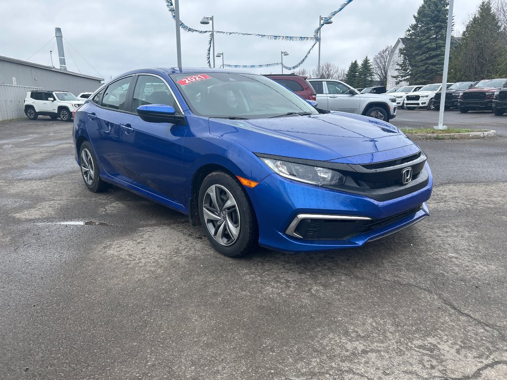 Honda Civic Sedan LX 2021 à Paspébiac, Québec - 3 - w1024h768px