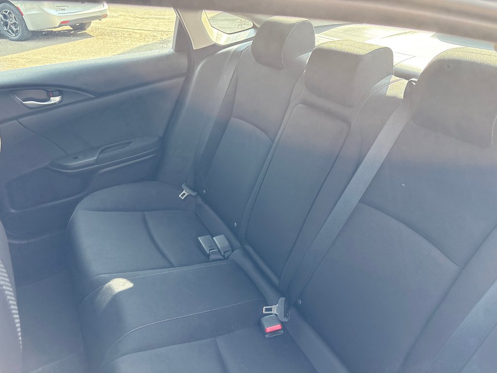 Honda Civic Sedan LX 2021 à Paspébiac, Québec - 9 - w1024h768px