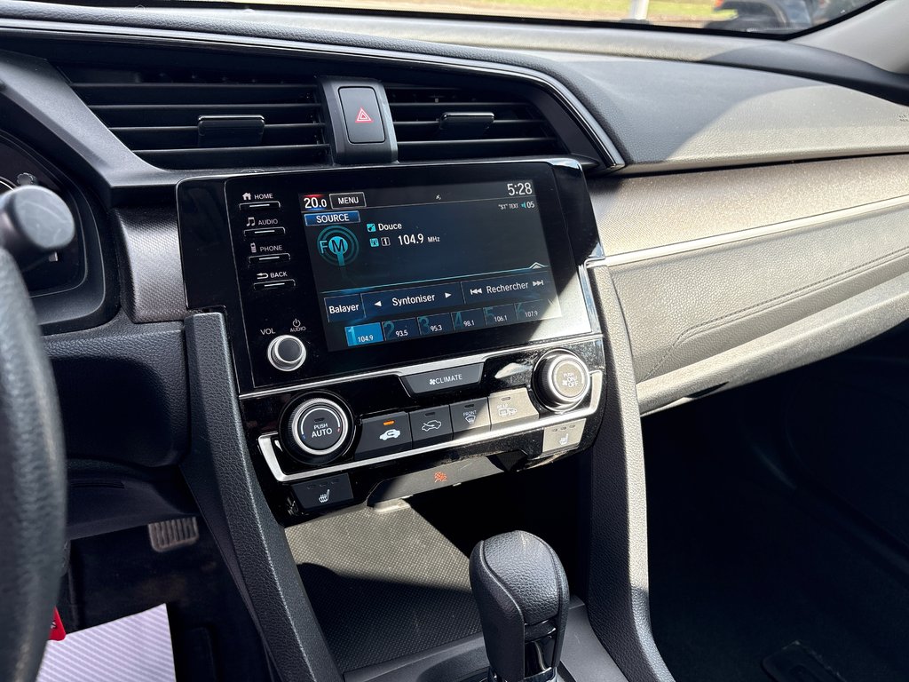 Honda Civic Sedan LX 2021 à Paspébiac, Québec - 14 - w1024h768px