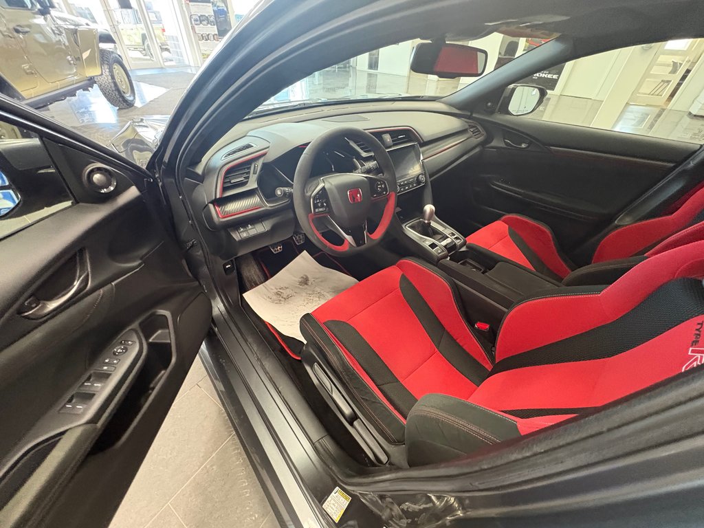 2021 Honda Civic Type R in Paspébiac, Quebec - 11 - w1024h768px