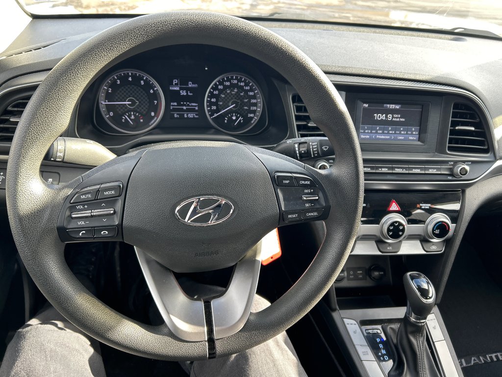 2020 Hyundai Elantra Essential in Paspébiac, Quebec - 11 - w1024h768px