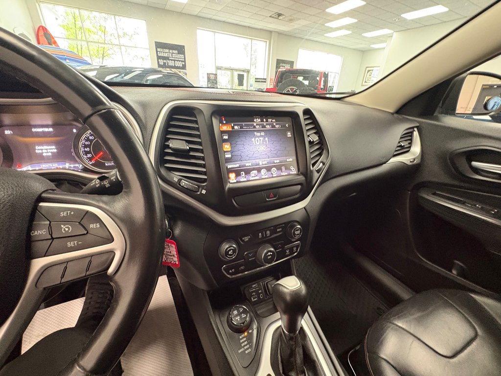 Jeep Cherokee Trailhawk 2015 à Paspébiac, Québec - 16 - w1024h768px