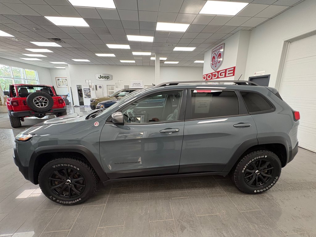 Jeep Cherokee Trailhawk 2015 à Paspébiac, Québec - 8 - w1024h768px