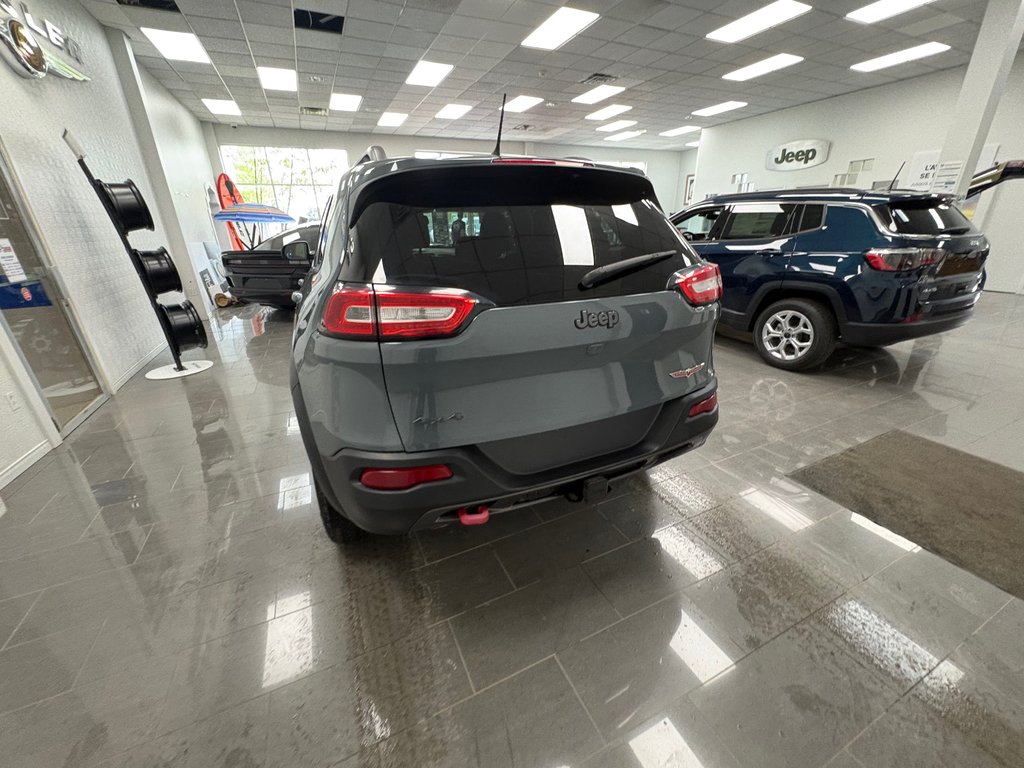 Jeep Cherokee Trailhawk 2015 à Paspébiac, Québec - 6 - w1024h768px