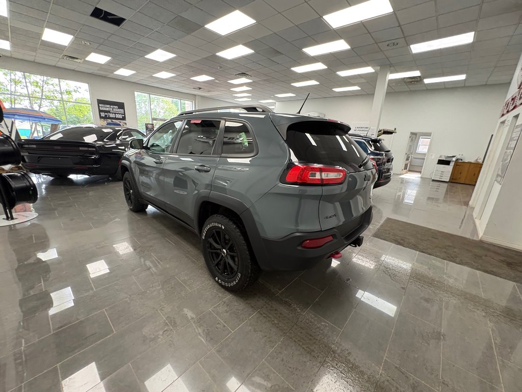 Jeep Cherokee Trailhawk 2015 à Paspébiac, Québec - 7 - w1024h768px