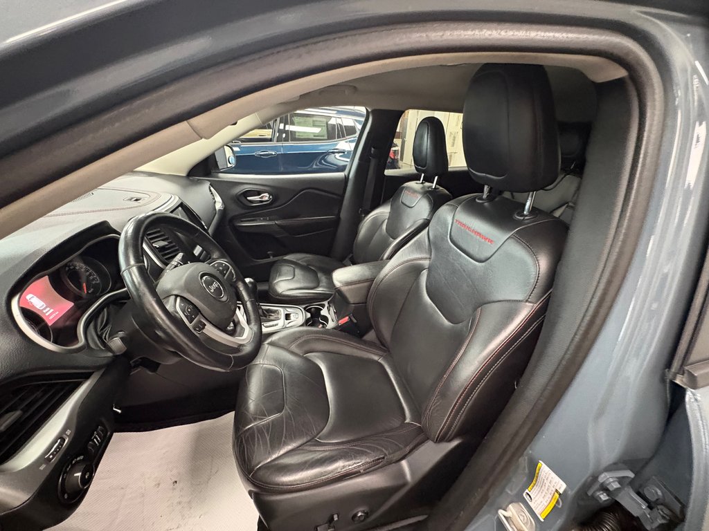 Jeep Cherokee Trailhawk 2015 à Paspébiac, Québec - 11 - w1024h768px