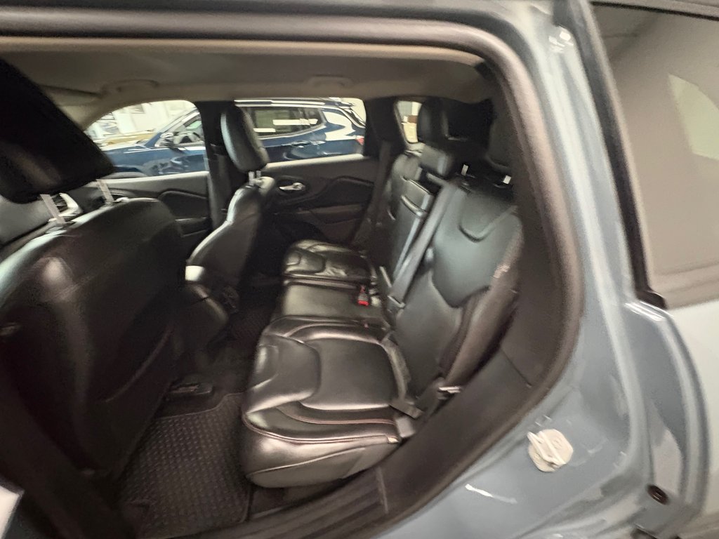 Jeep Cherokee Trailhawk 2015 à Paspébiac, Québec - 10 - w1024h768px