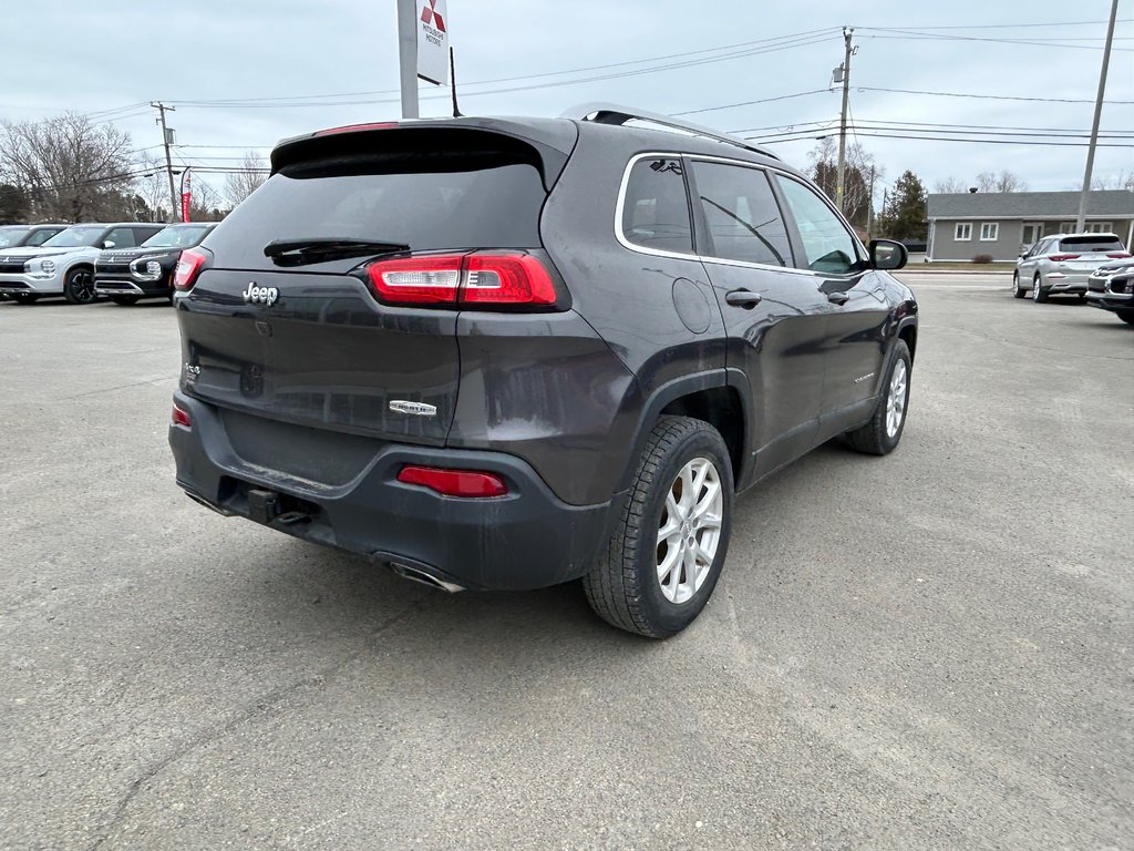 2016  Cherokee North in Chandler, Quebec - 4 - w1024h768px