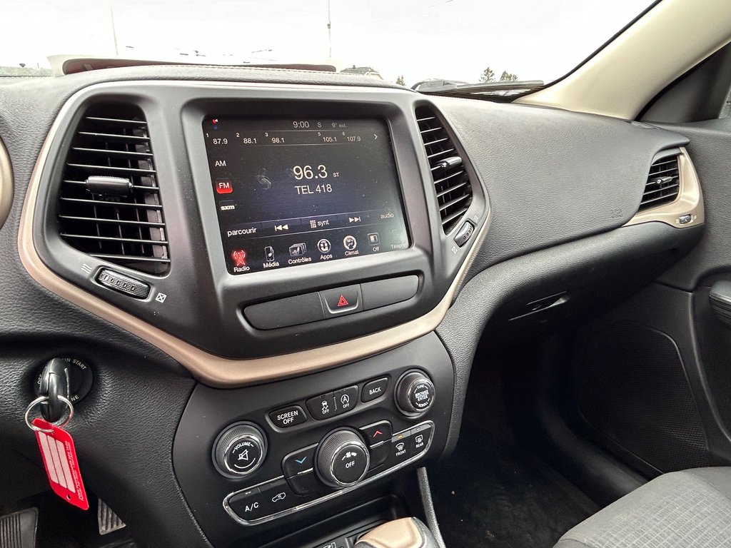 2016  Cherokee North in Chandler, Quebec - 16 - w1024h768px
