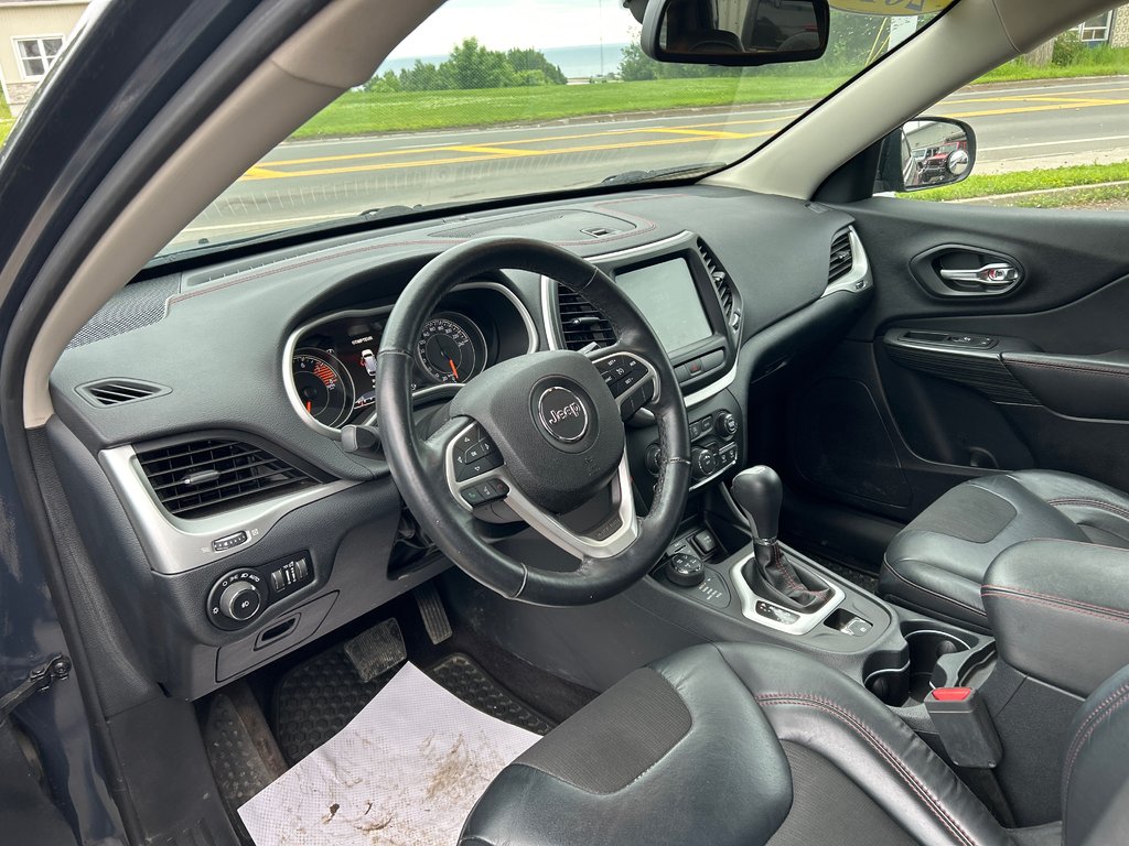 2016  Cherokee Trailhawk in Paspébiac, Quebec - 11 - w1024h768px