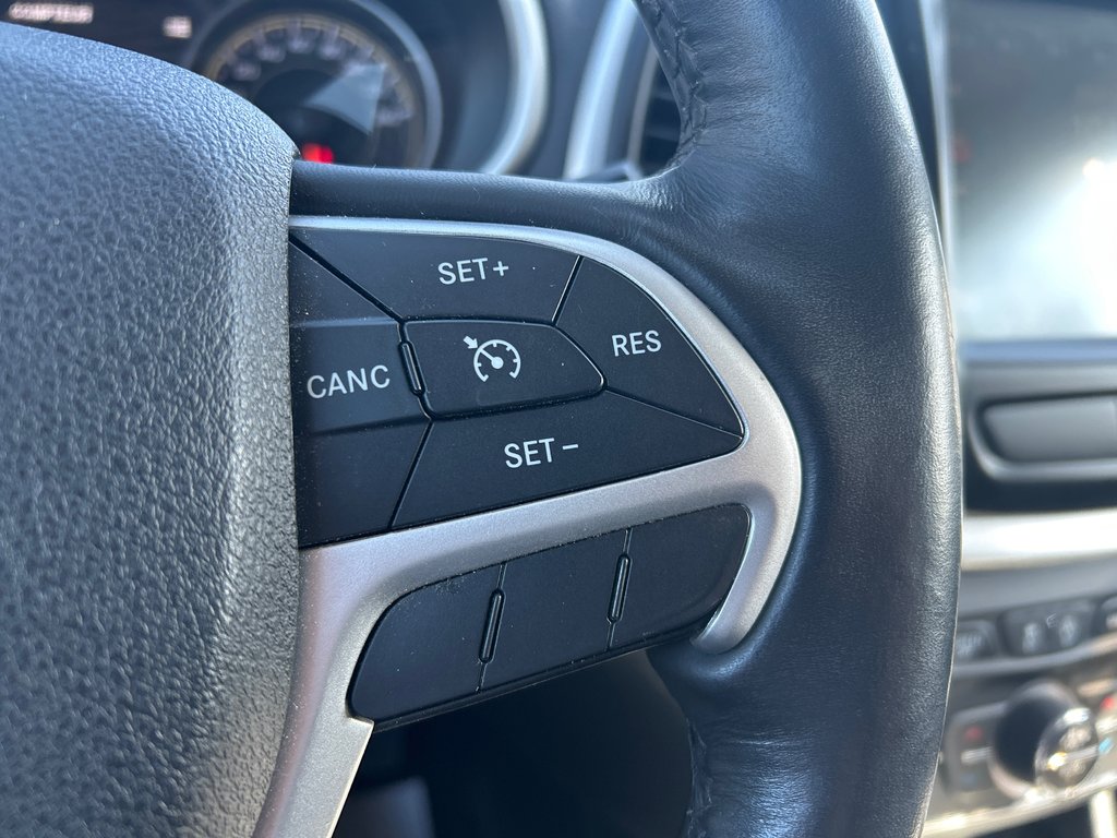 2016 Jeep Cherokee Trailhawk in Chandler, Quebec - 18 - w1024h768px