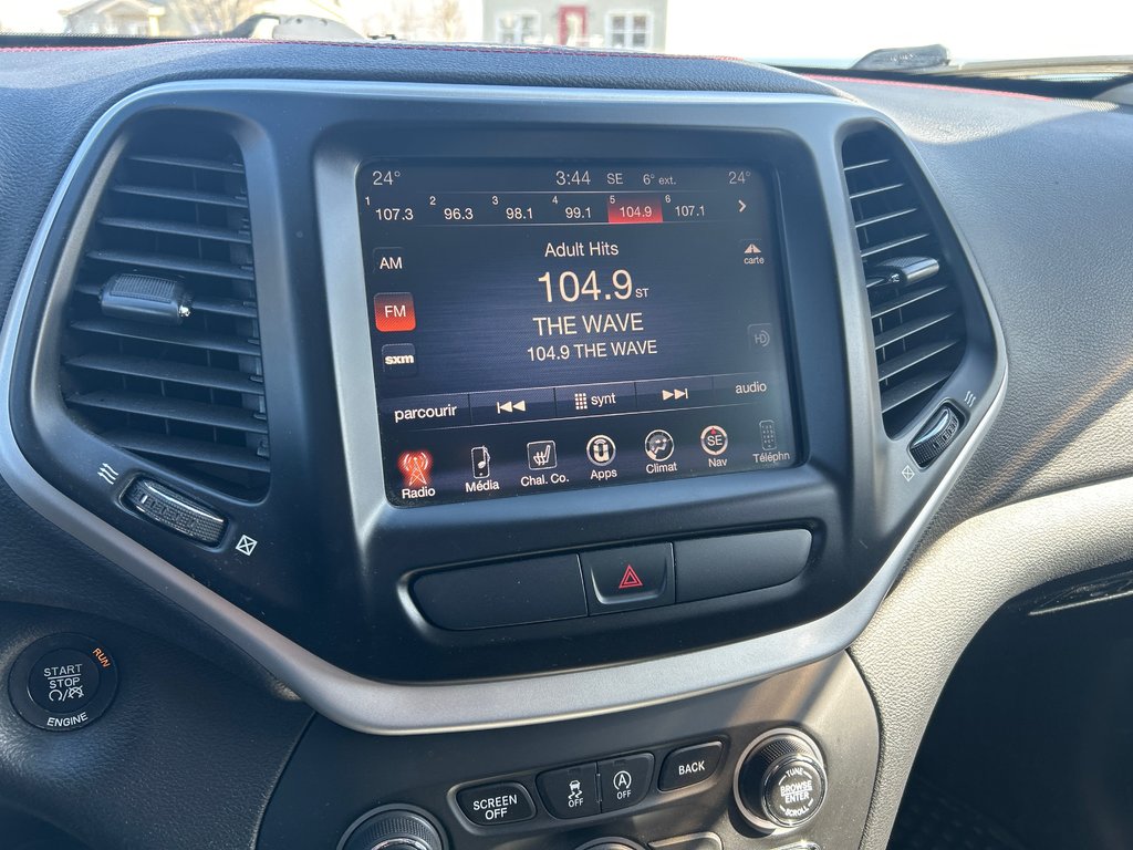 2016 Jeep Cherokee Trailhawk in Chandler, Quebec - 16 - w1024h768px