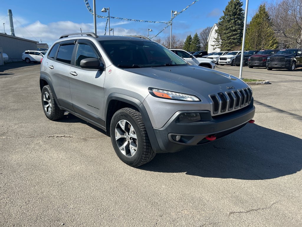 2016 Jeep Cherokee Trailhawk in Chandler, Quebec - 10 - w1024h768px