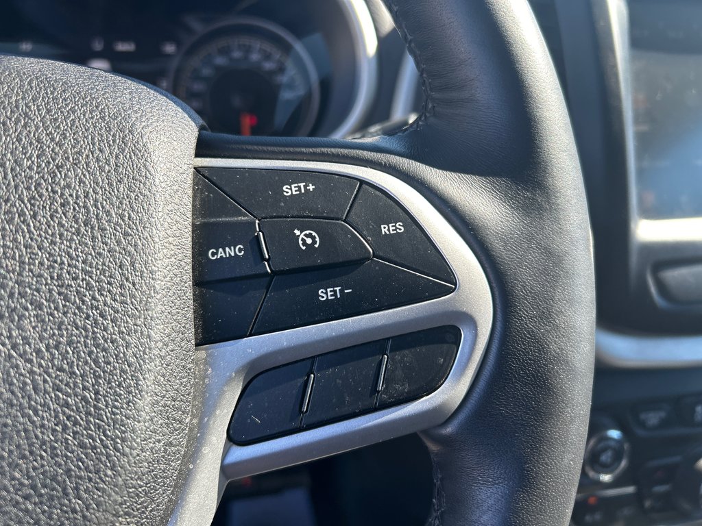 2017  Cherokee Trailhawk in Paspébiac, Quebec - 17 - w1024h768px