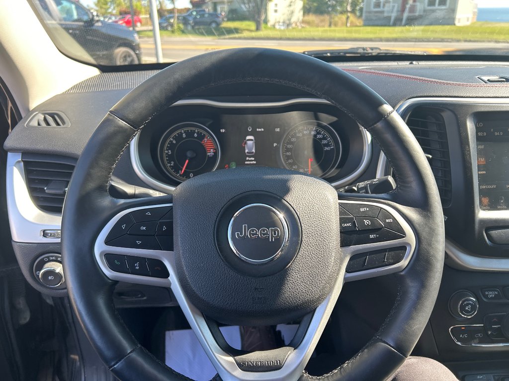 2017  Cherokee Trailhawk in Paspébiac, Quebec - 16 - w1024h768px