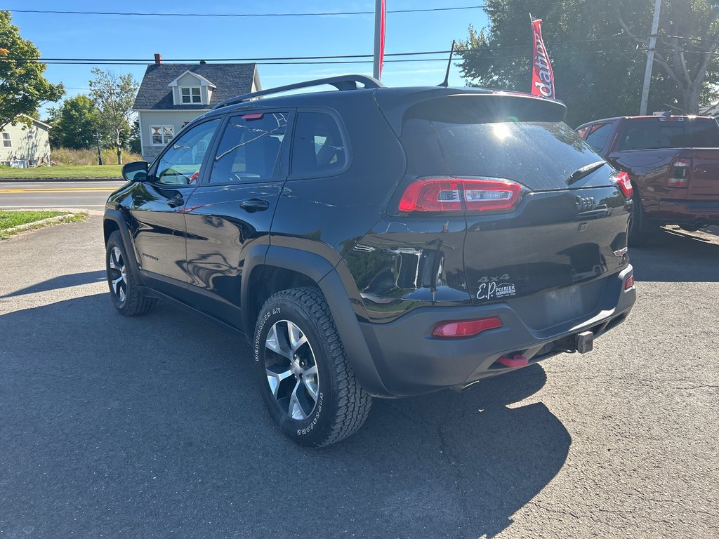 2017  Cherokee Trailhawk in Paspébiac, Quebec - 7 - w1024h768px